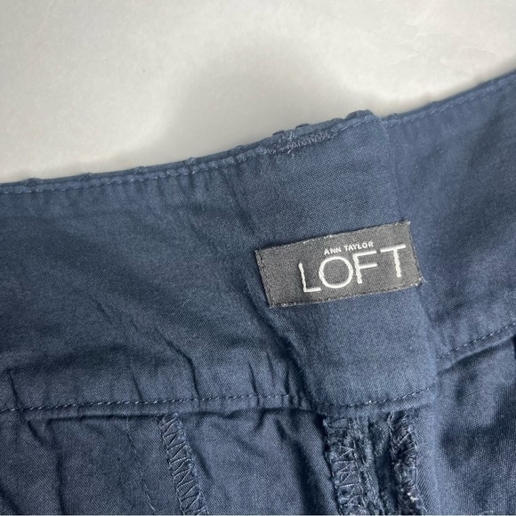 𝅺LOFT Zoe Ankle Navy Blue Eyelet Pants Size 4 - Picture 5 of 11